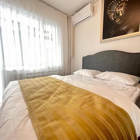 Smf Suites 4+1 Luxery Flat *